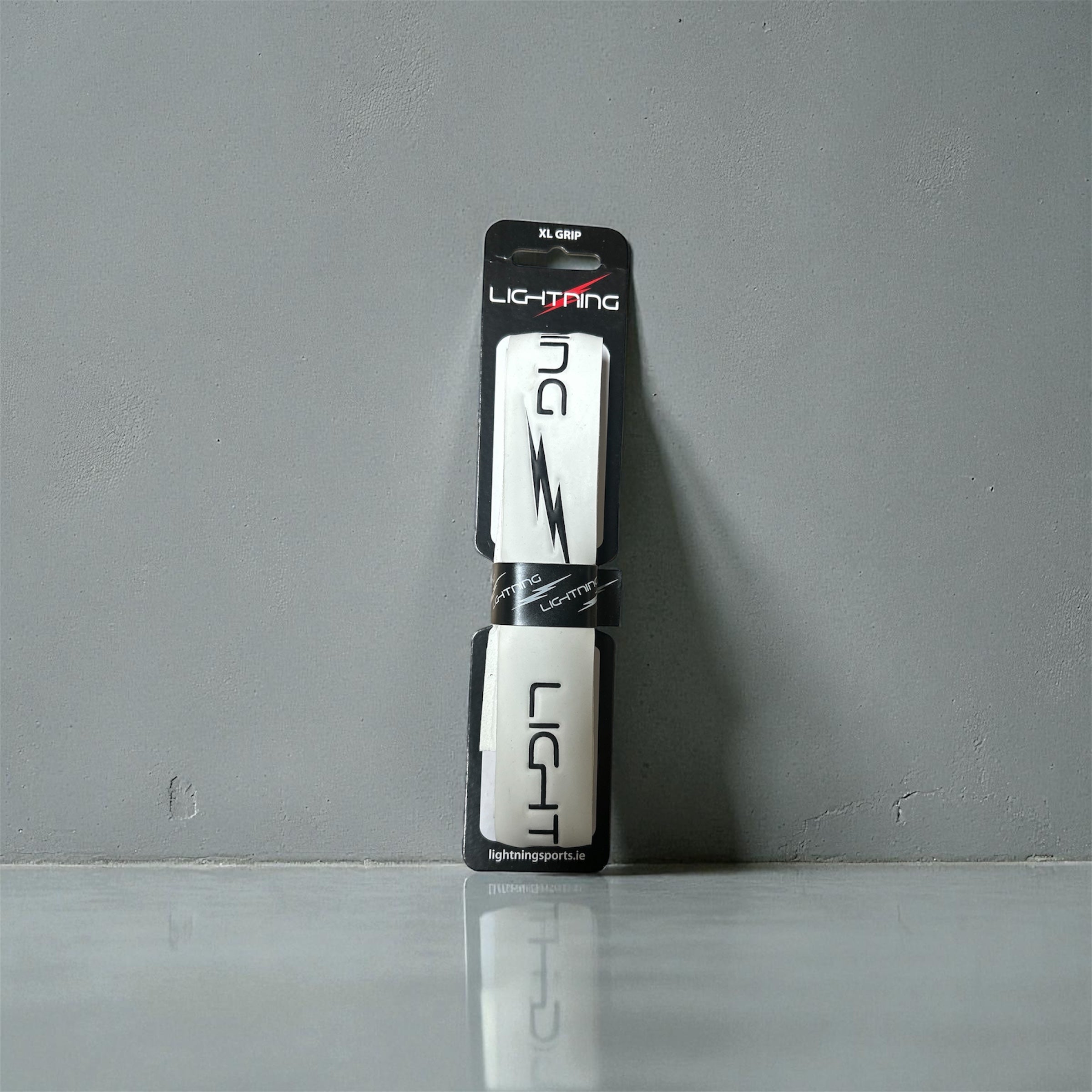 White and Black Lightning XL Grip